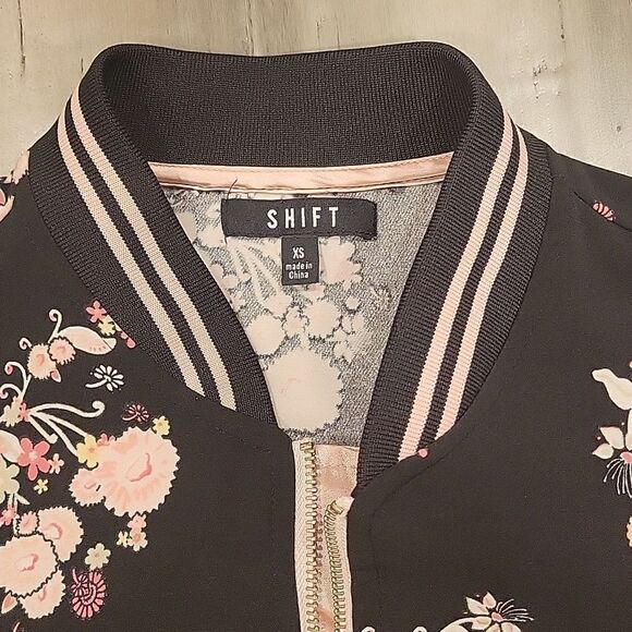 SHIFT light jacket XS - Picture 2 of 4